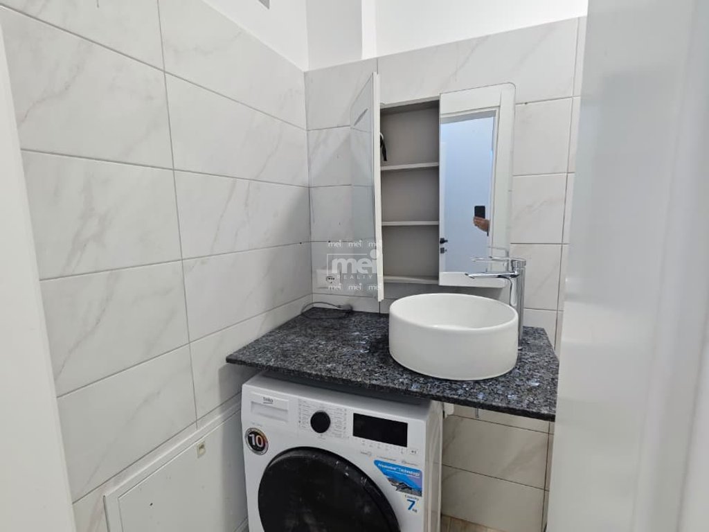 SHITET APARTMENT 1+1 NE QENDER!