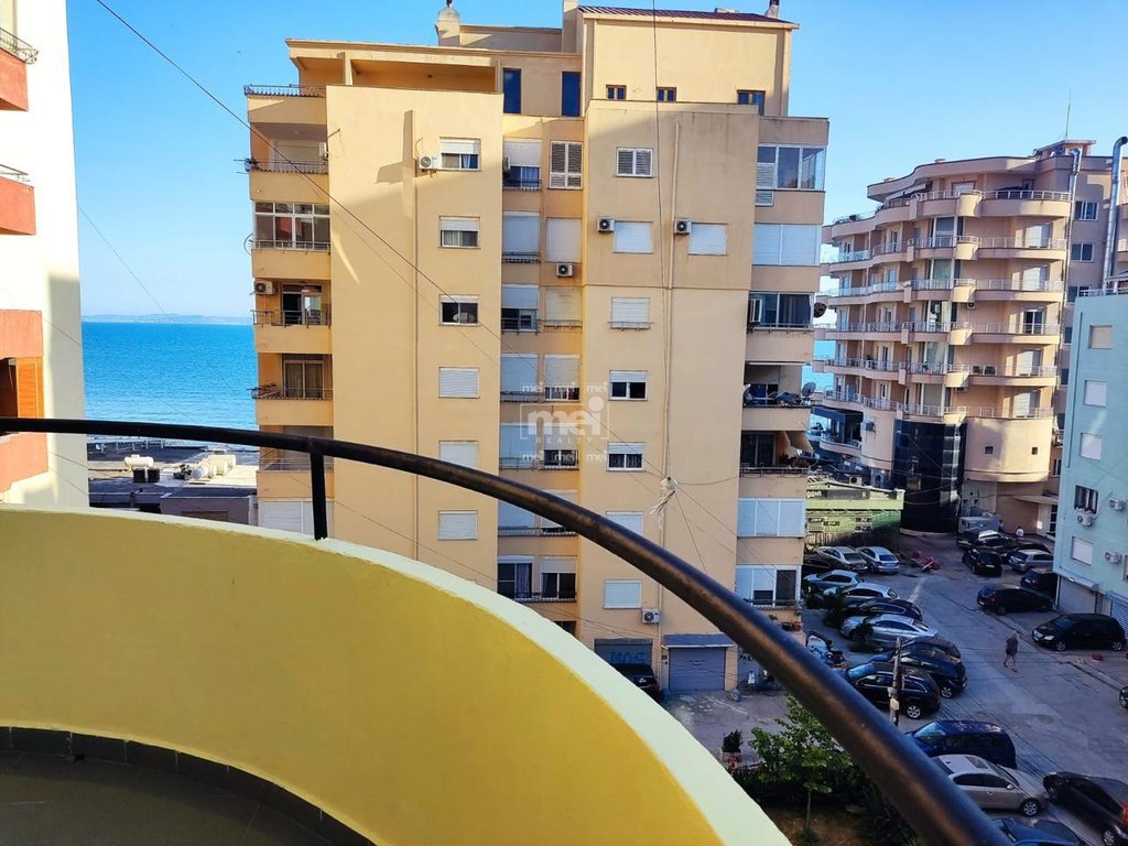 JEPET ME QIRA APARTAMENT  3+1+2 NE VOLLGA!