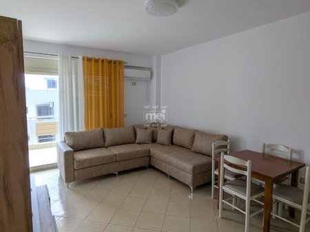 JEPET ME QIRA APARTAMENTI 2+1 PLAZH