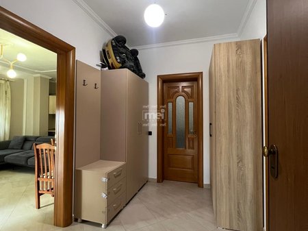 JEPET ME QIRA APARTAMENT 1+1 NE VOLLGA !