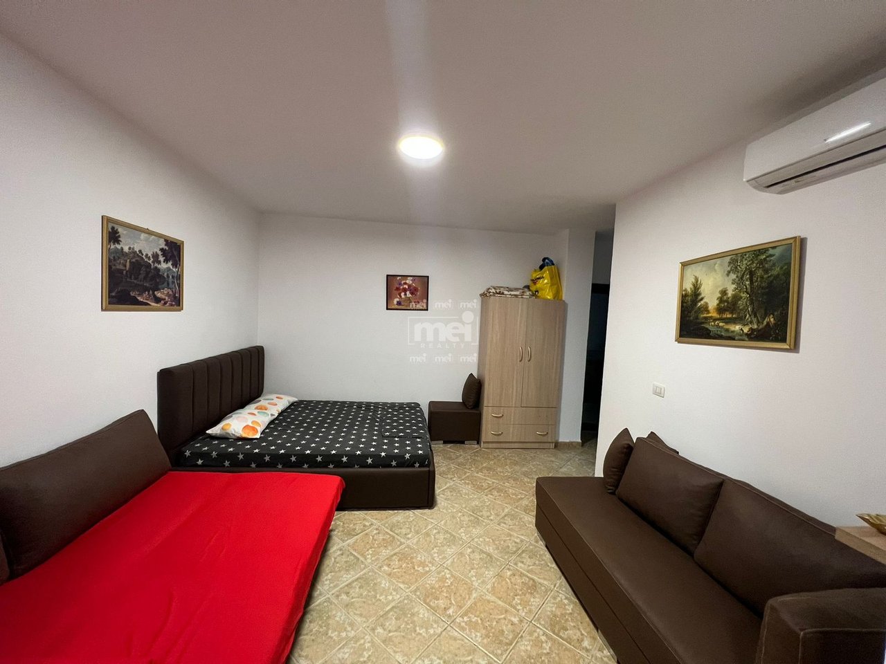 MONOLOCALE IN AFFITTO