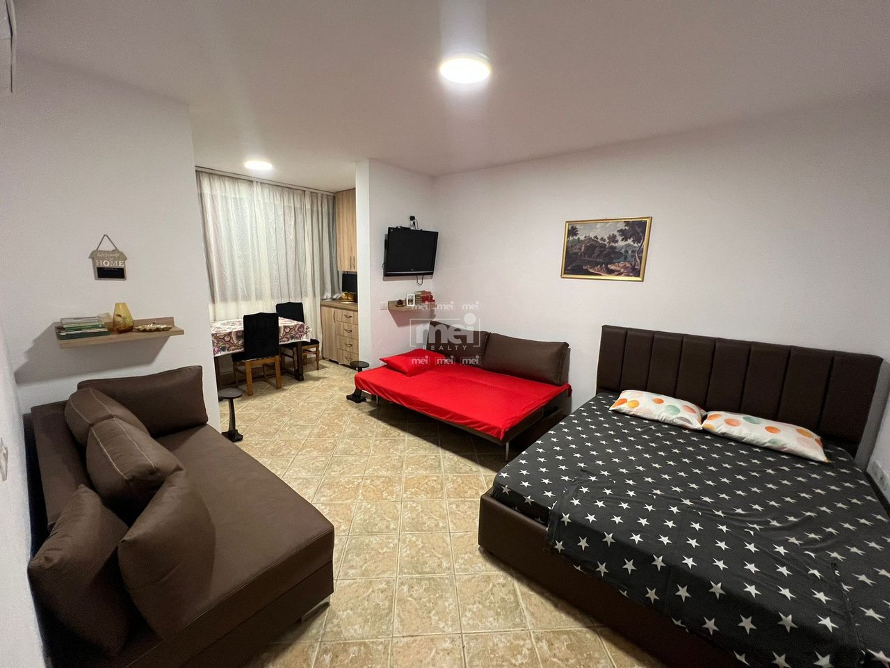 MONOLOCALE IN AFFITTO