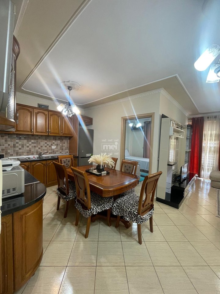 JEPET ME QIRA APARTAMENTI 2+1 PLAZH