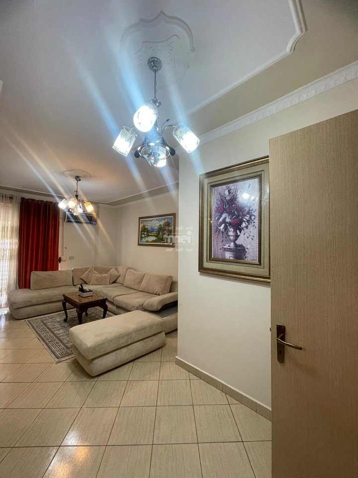 JEPET ME QIRA APARTAMENTI 2+1 PLAZH