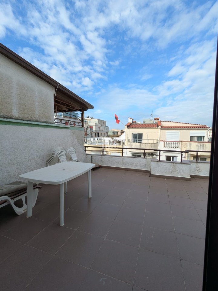 SHITET PAPAFINGO PAMJE NGA DETI