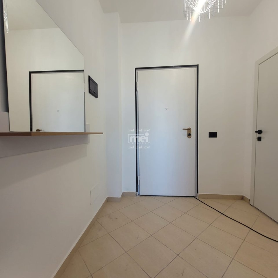 SHITET GARZONIERE PLAZH