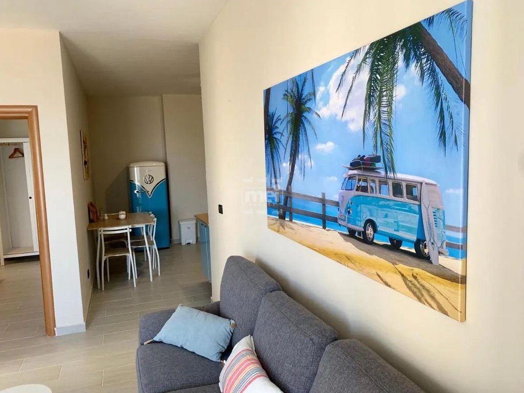 SHITET APARTAMENTI 1+1 SHKEMBI KAVAJES PAMJE NGA DETI