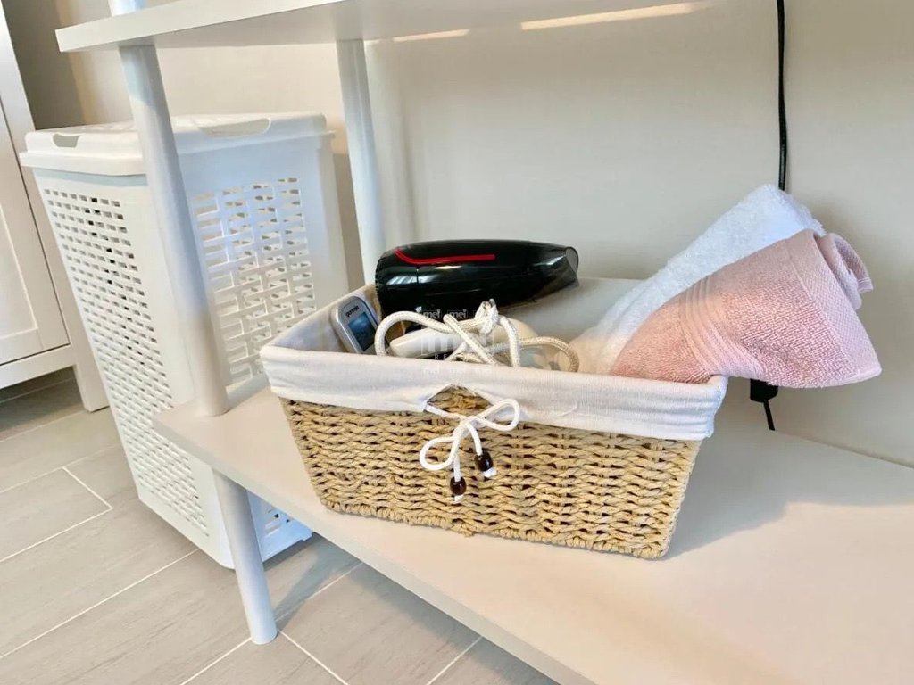 SHITET APARTAMENTI 1+1 SHKEMBI KAVAJES PAMJE NGA DETI