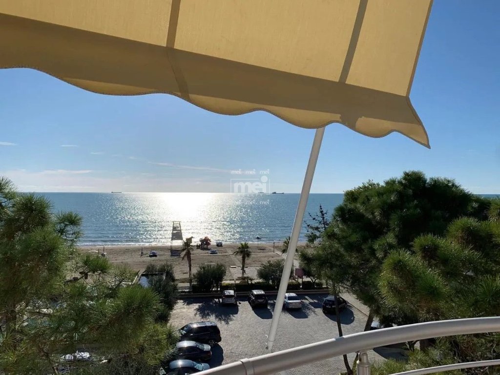 SHITET APARTAMENTI 1+1 SHKEMBI KAVAJES PAMJE NGA DETI