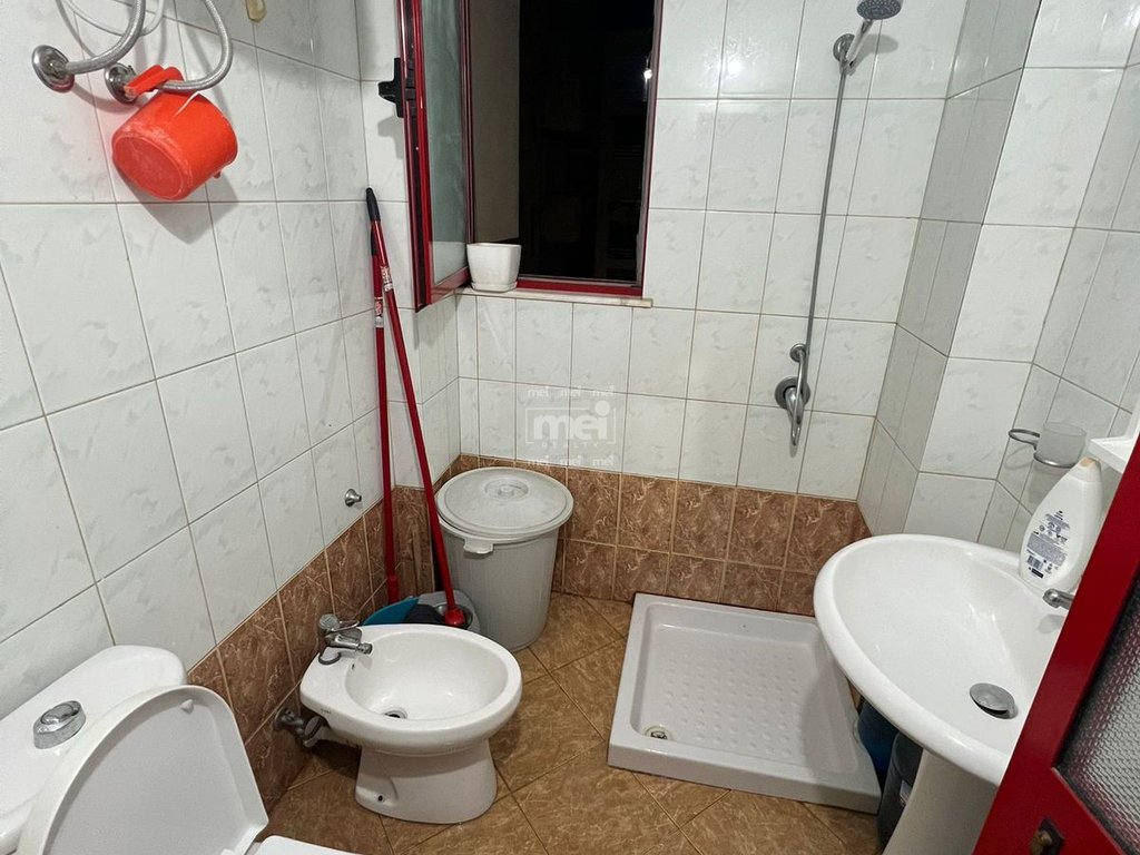 JEPET ME QIRA GARSONIERE