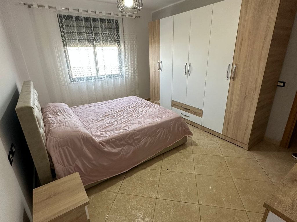 JEPET ME QIRA APARTAMENT 2+1 URA DAJLANIT