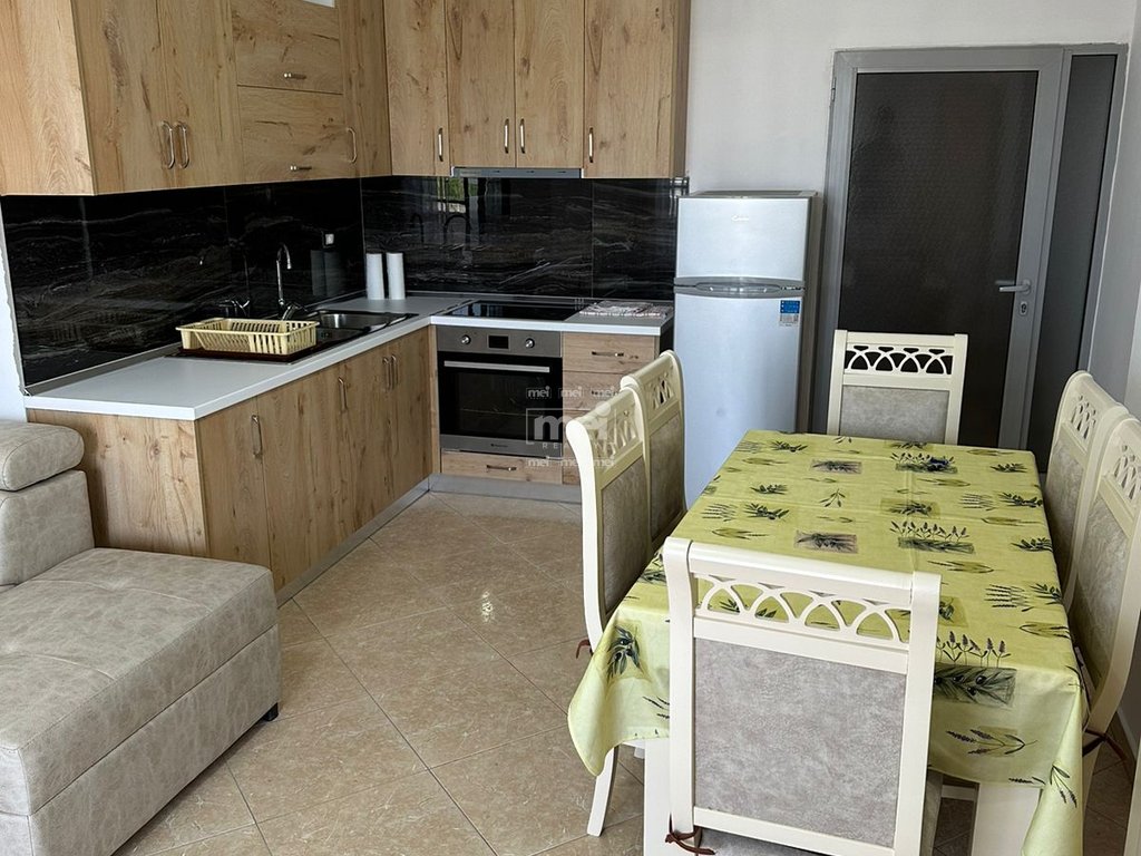 JEPET ME QIRA APARTAMENT 2+1 URA DAJLANIT