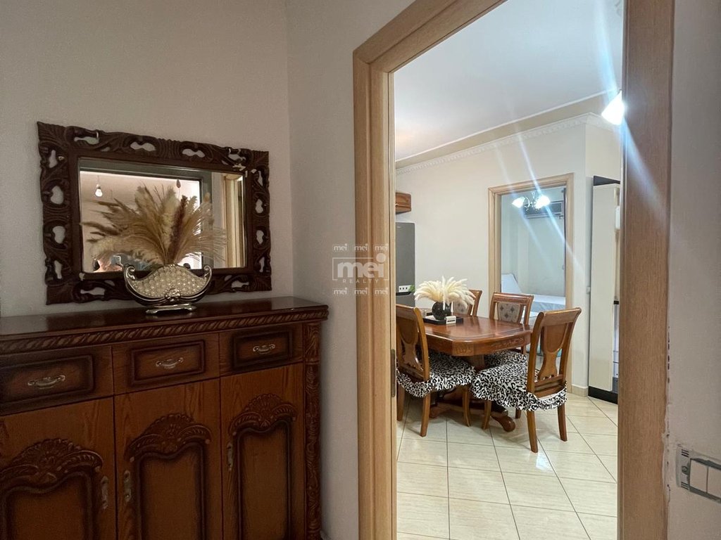 JEPET ME QIRA APARTAMENTI 2+1 PLAZH