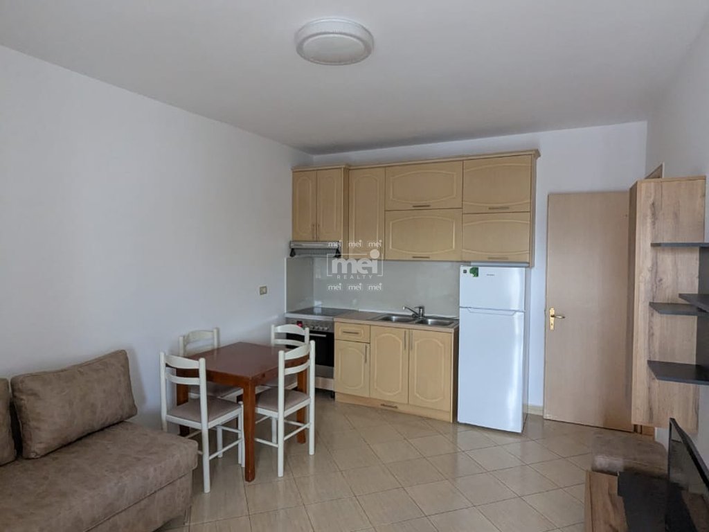 JEPET ME QIRA APARTAMENTI 2+1 PLAZH