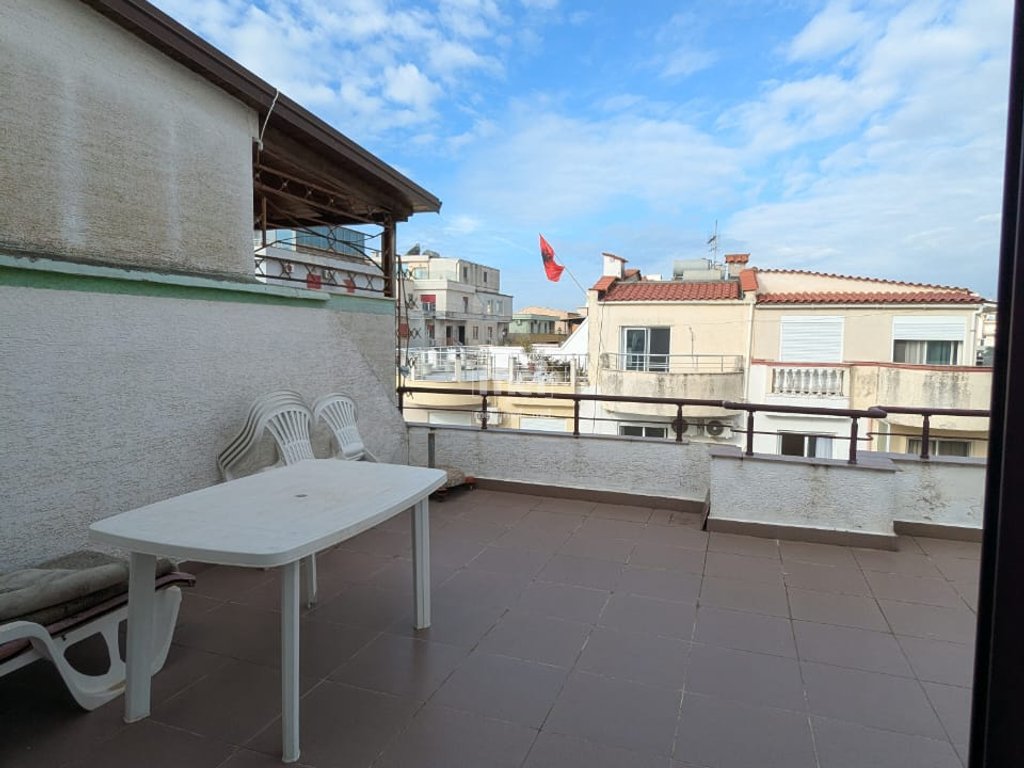 SHITET PAPAFINGO PAMJE NGA DETI