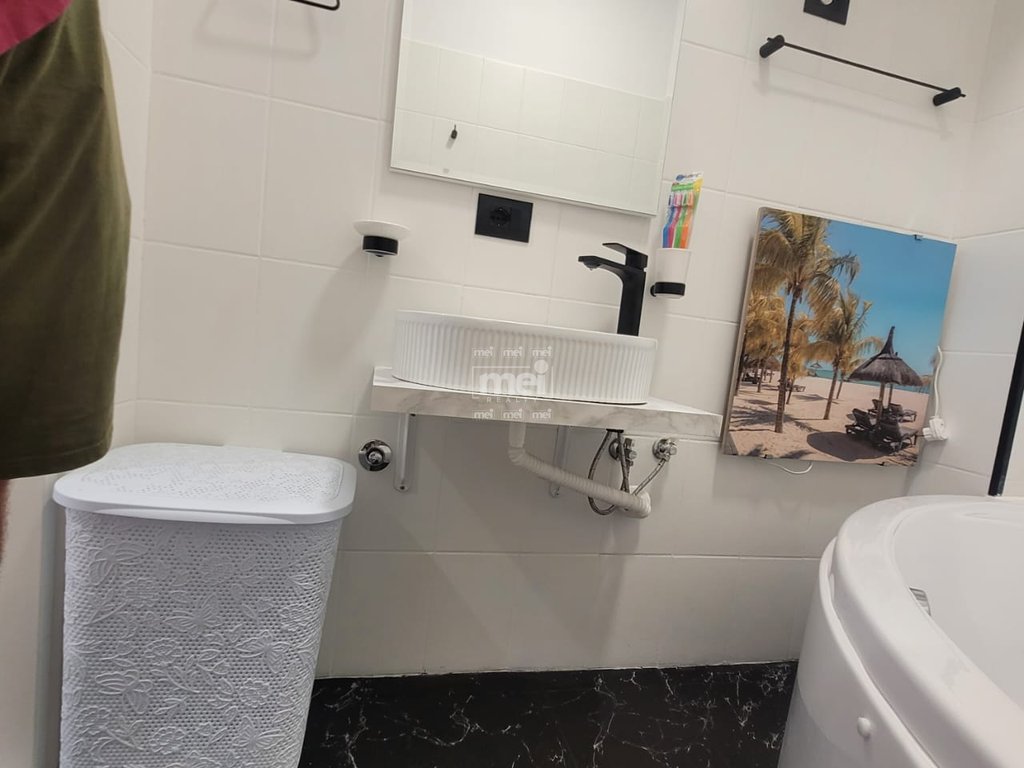 SHITET GARZONIERE PLAZH