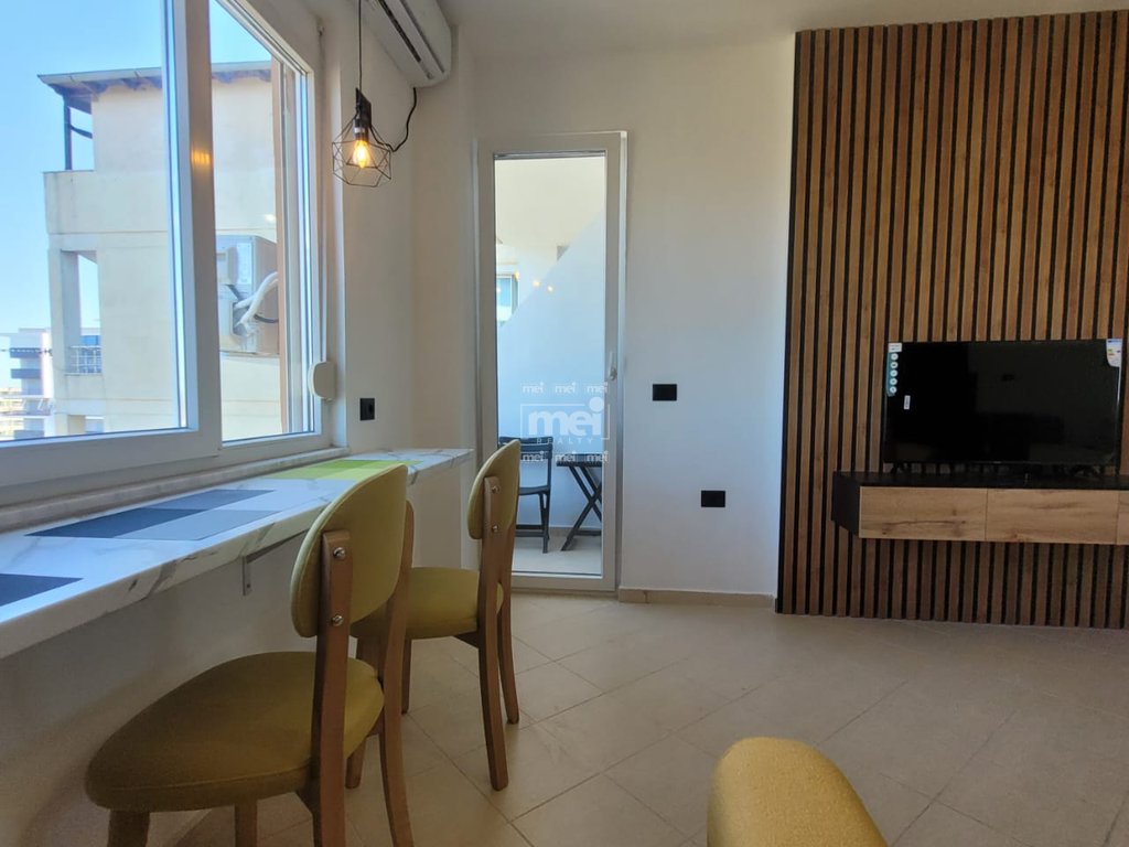 SHITET GARZONIERE PLAZH