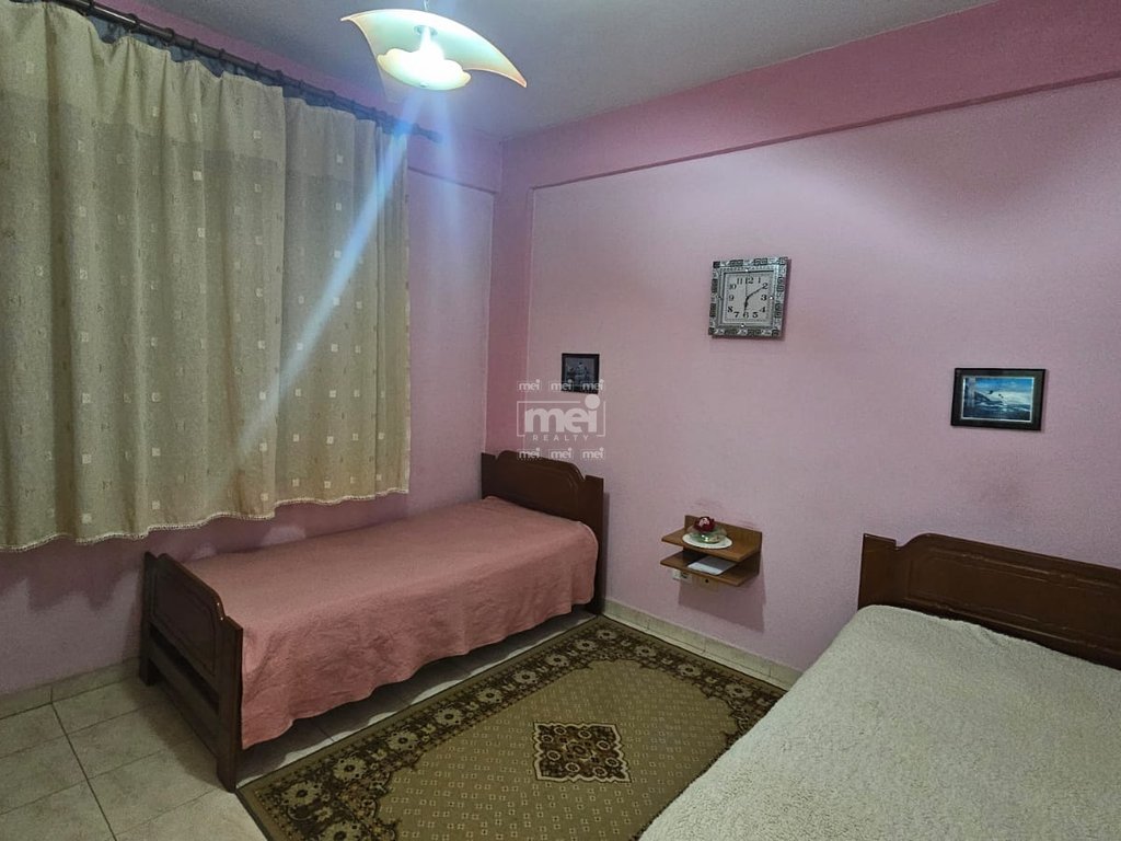 JEPET ME QIRA APARTAMENT 2+1 TEK DREJTORIA E POLICISE, DURRES!