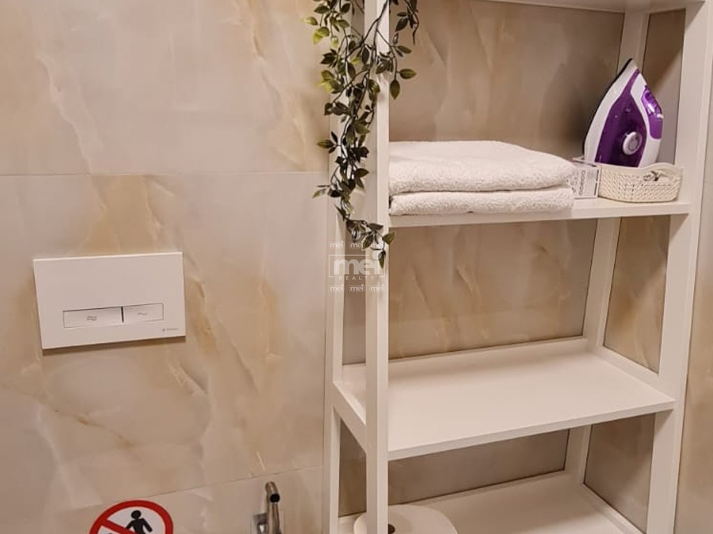 SHITET GARSIONER TE WHITE HILL NE CURRILA