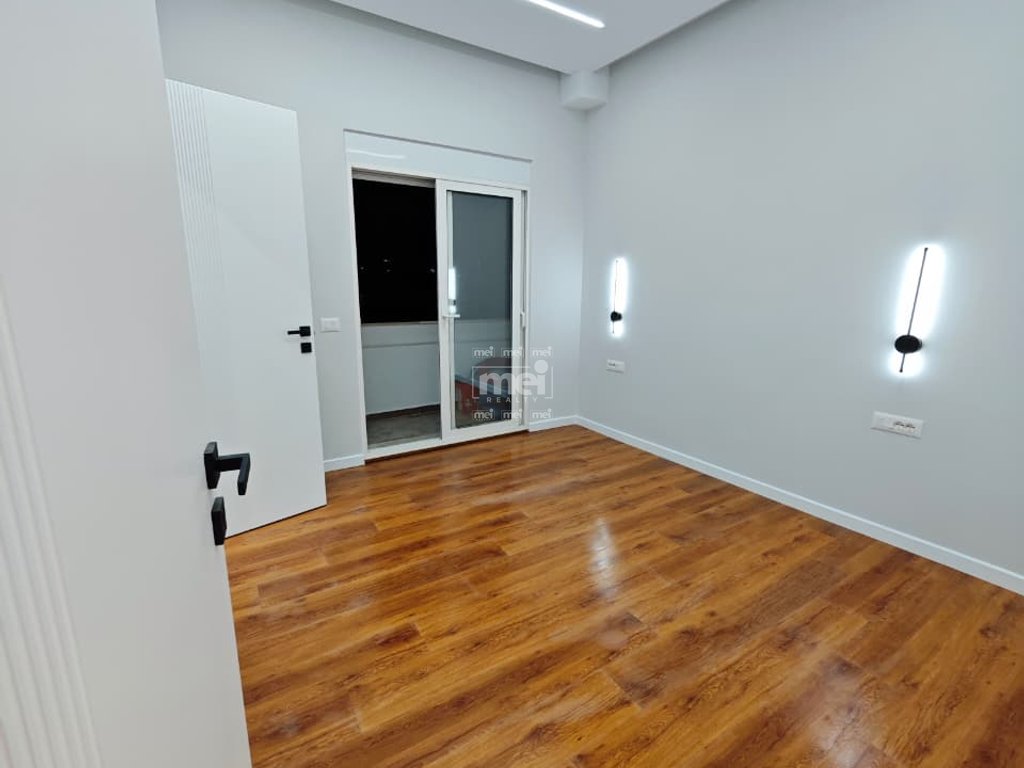 SHITET APARTMENT 2+1 NE BULEVARDIN KRYESOR!