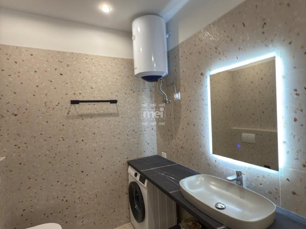 JEPET ME QIRA APARTAMENT 2+1 VOLLGA