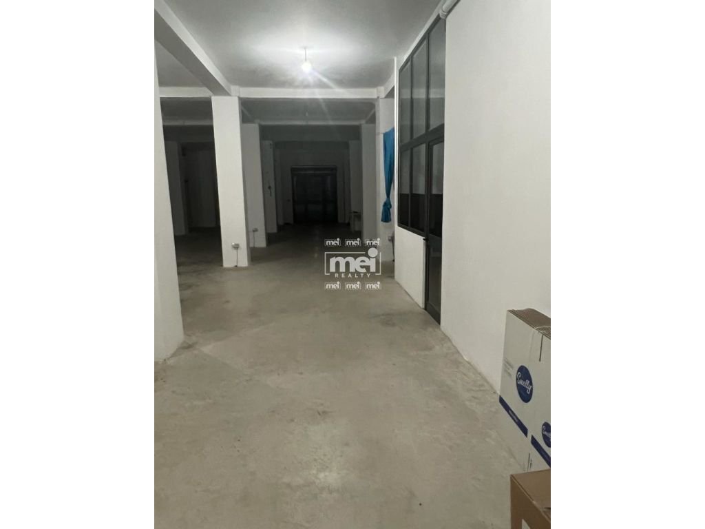 JEPET ME QIRA AMBIENT PRANE AMBVIENT!