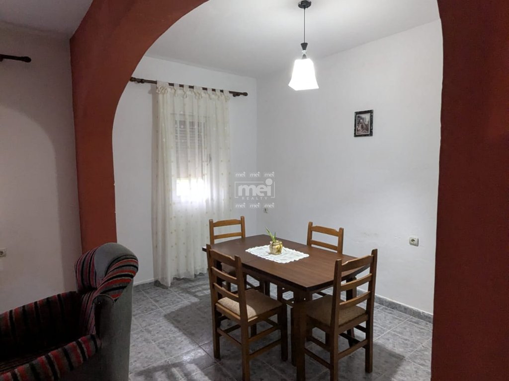 JEPET ME QIRA APARTAMENT 2+1 GJYKATA