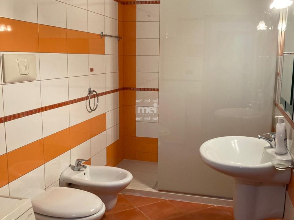 JEPET ME QIRA APARTAMENT 2+1+2 ME PAMJE NGA DETI NE QENDER!