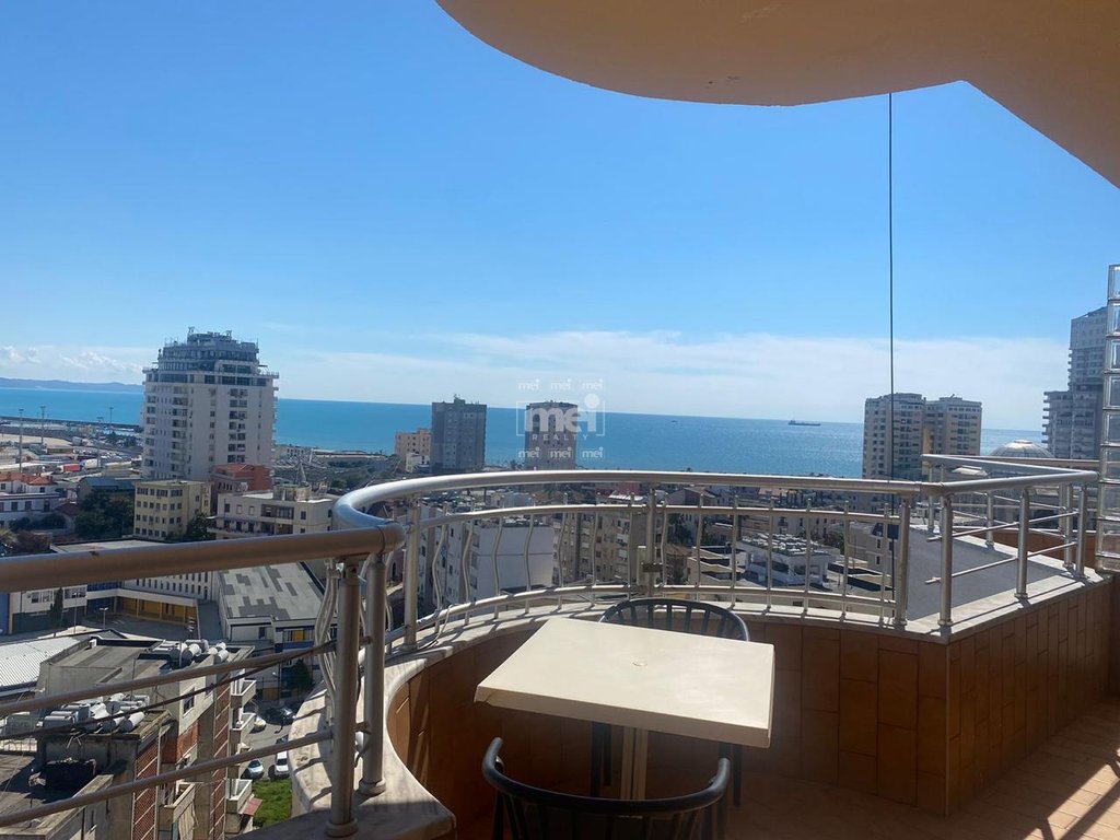 JEPET ME QIRA APARTAMENT 2+1+2 ME PAMJE NGA DETI NE QENDER!