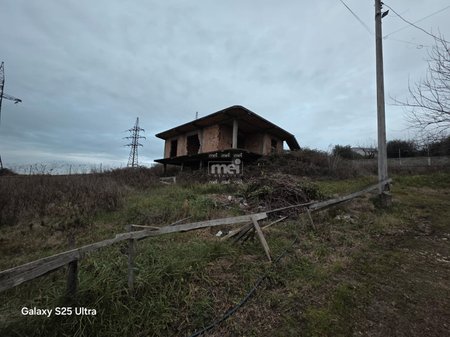 SHITET SHTEPI PRIVATE ME 500 M2 TRUALL NE RRASHBULL!