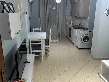 JEPET ME QIRA APARTAMENT  1+1