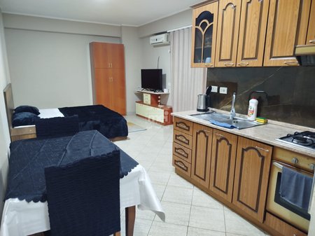 JEPET ME QIRA GARSONIERE NE ILIRIA!