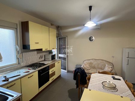 JEPET ME QIRA APARTAMENT  3+1+2 NE VOLLGA!