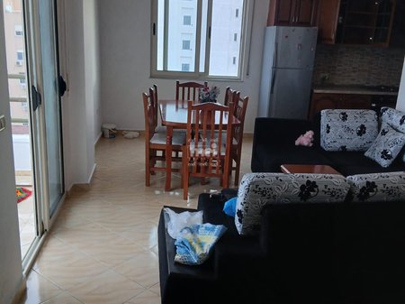 JEPET ME QIRA APARTAMENTI  2+1