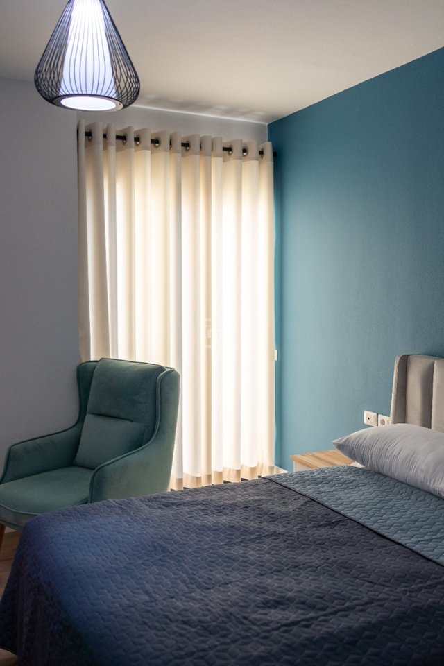 JEPET ME QIRA  APARTAMENTI ME PAMJE NGA DETI 2+1