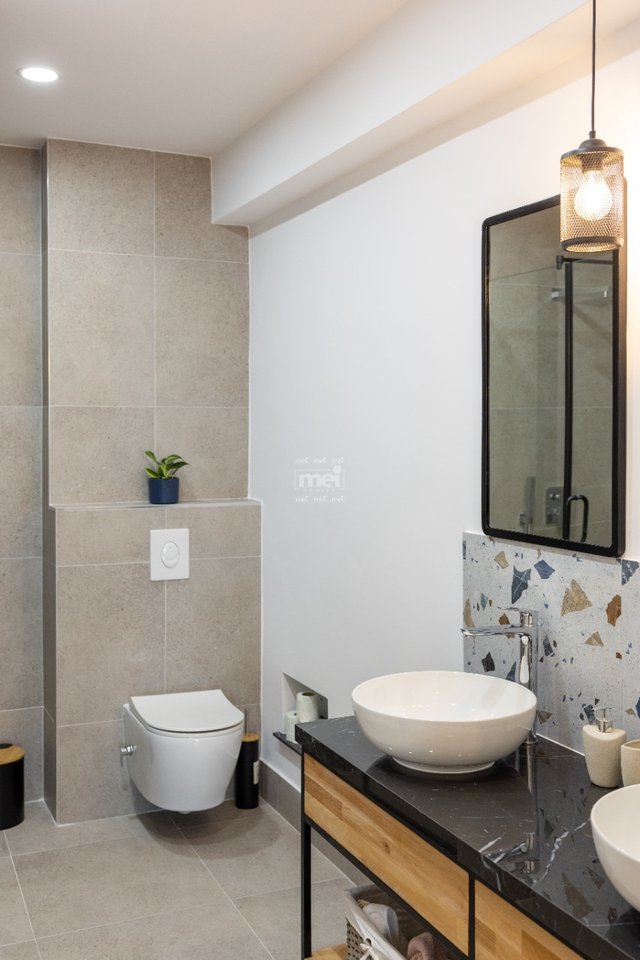 JEPET ME QIRA  APARTAMENTI ME PAMJE NGA DETI 2+1