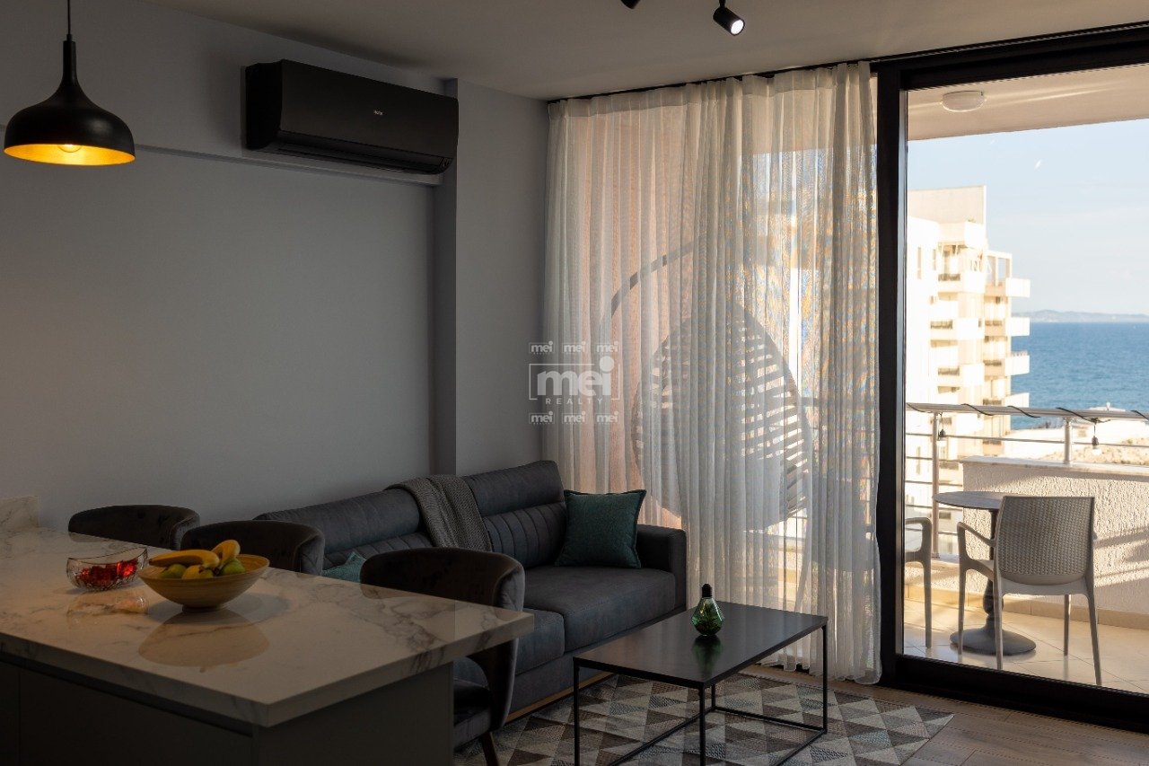 JEPET ME QIRA  APARTAMENTI ME PAMJE NGA DETI 2+1