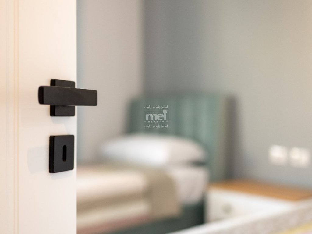 JEPET ME QIRA  APARTAMENTI ME PAMJE NGA DETI 2+1