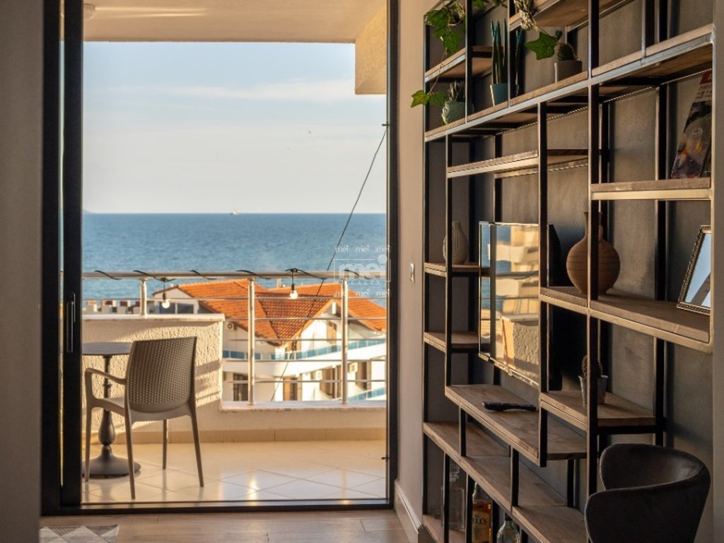 JEPET ME QIRA  APARTAMENTI ME PAMJE NGA DETI 2+1