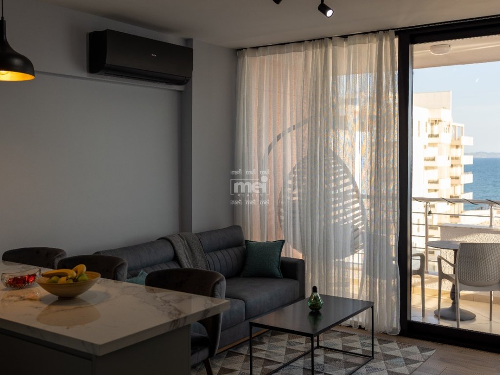 JEPET ME QIRA  APARTAMENTI ME PAMJE NGA DETI 2+1