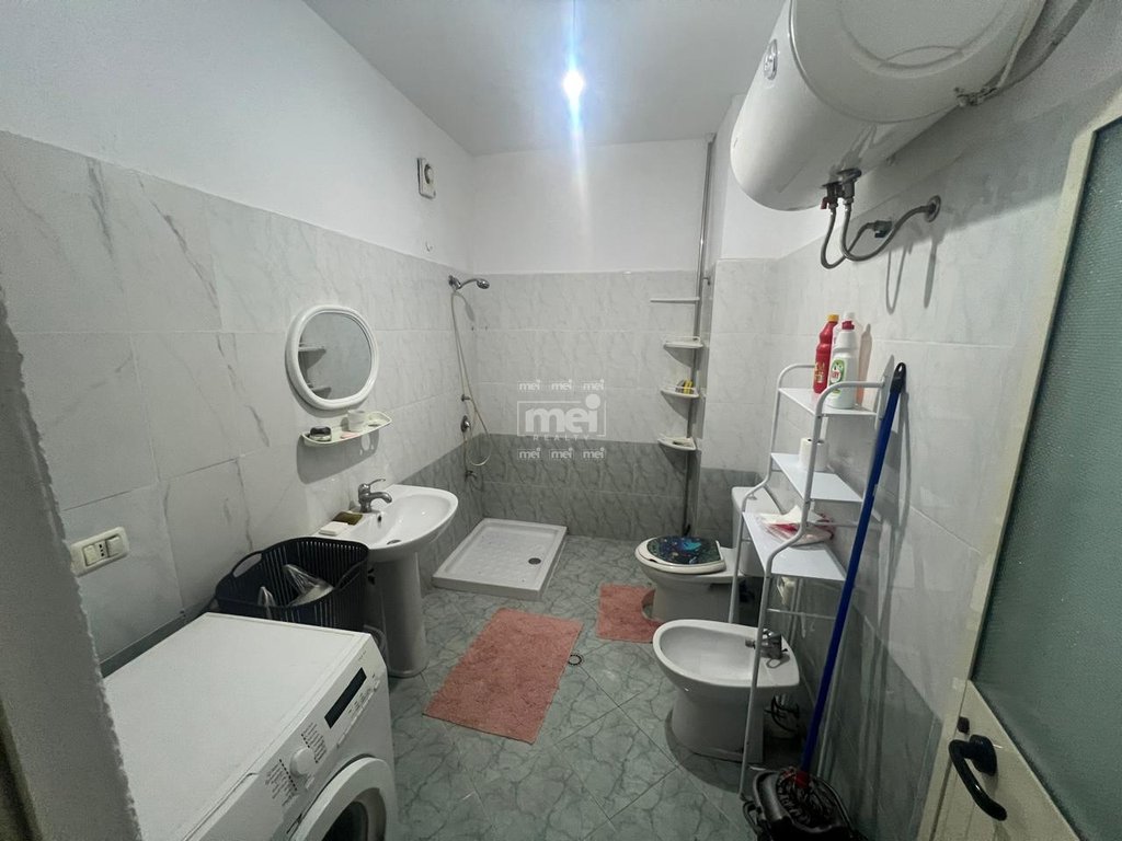 JEPET ME QIRA APARTAMENT 1+1 NE QENDER!