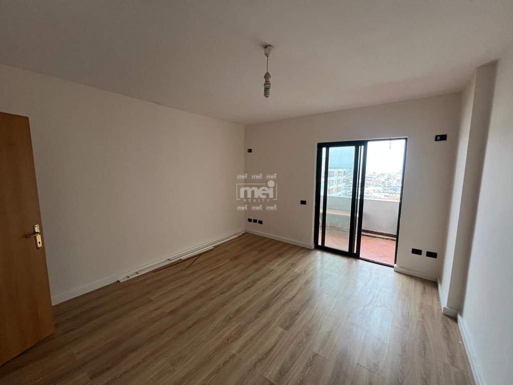 SHITET APARTAMENT 2+1 TEK TREGU FRUTA PERIMEVE!