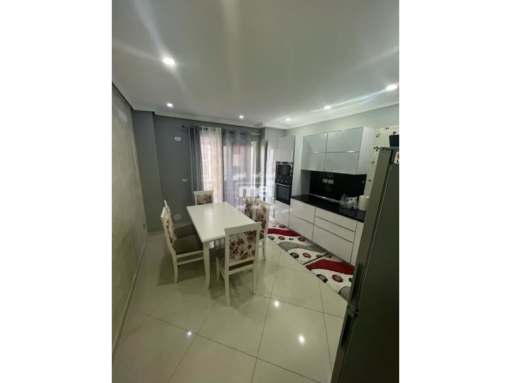 JEPET ME QIRA APARTAMENT 2+1+2 NE VOLLGA ME PAMJE NGA DETI!