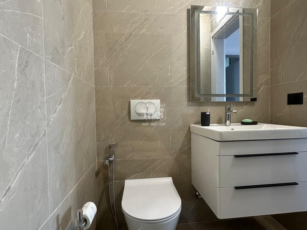 JEPET ME APARTAMENT 2+1 NE VOLLGA ME PAMJE NGA DETI!