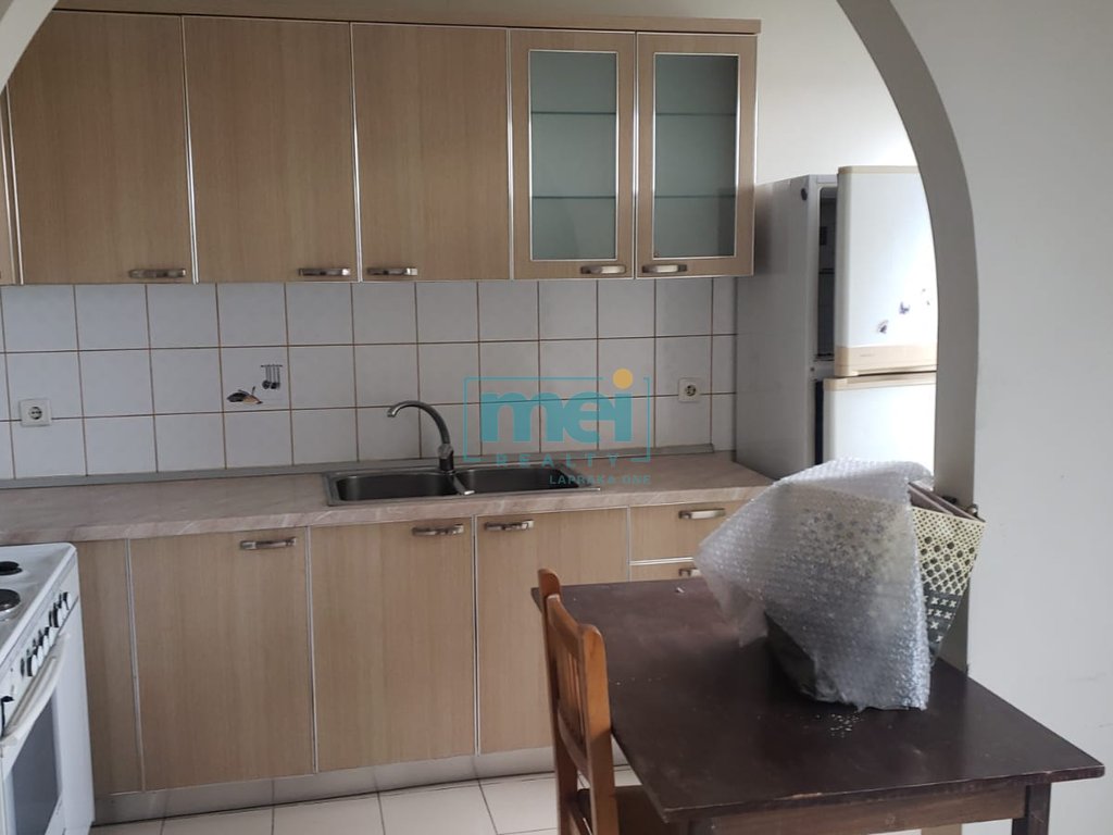 Jepet me Qera Super Apartament 1+1 ne Laprake!