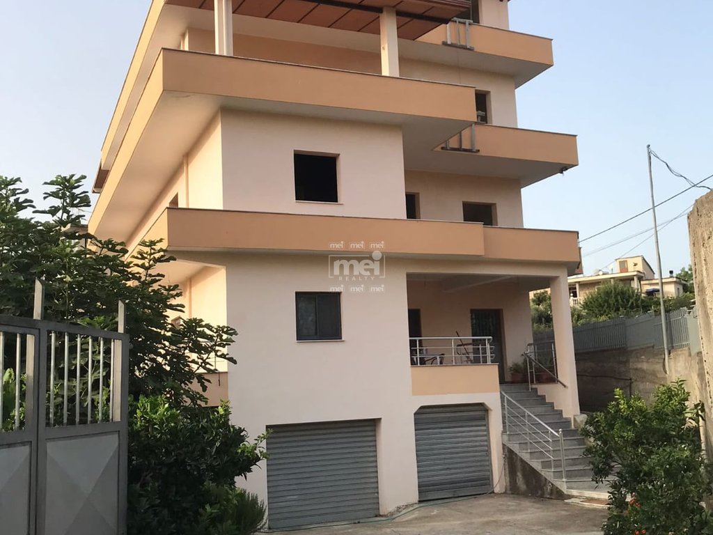 SHITET NDERTESE 5 KATESHE NE SHKALLNUR ME PAMJE DETI!