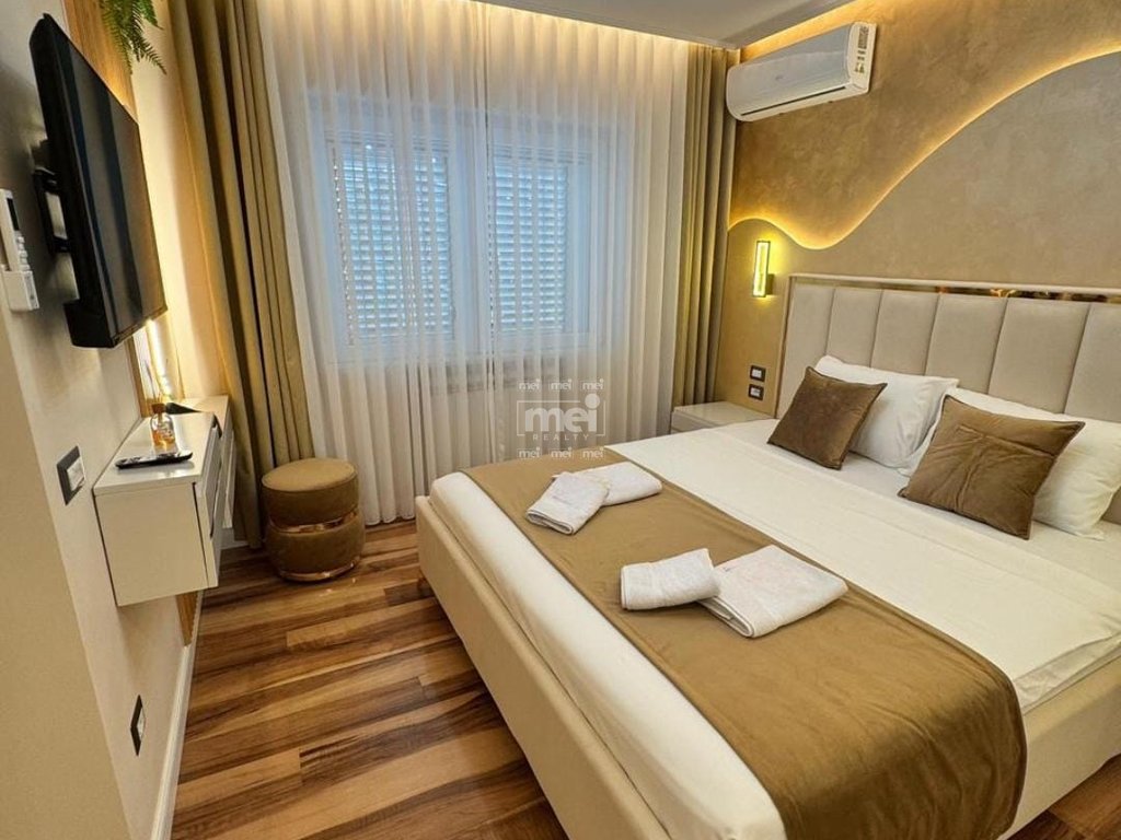 JEPET ME QIRA APARTAMENT 1+1 PRANE GJYKATES!