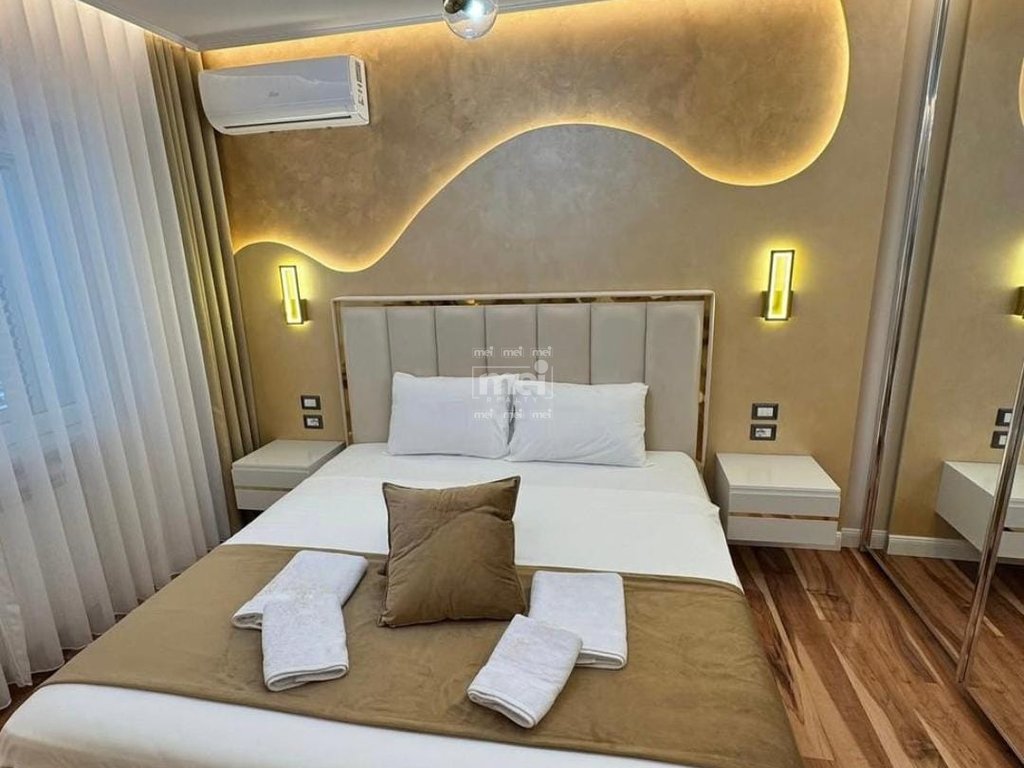 JEPET ME QIRA APARTAMENT 1+1 PRANE GJYKATES!