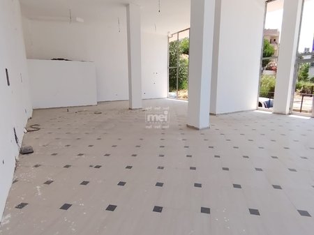 SHITET AMBJENT BIZNESI NE SHKEMBI I KAVAJES