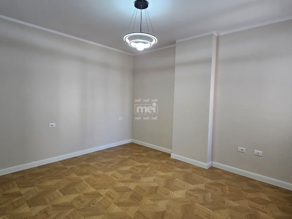 SHITET APARTAMENT 2+1 TEK RROTËN E KUQE!